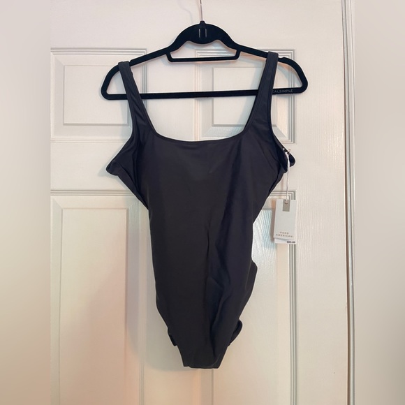 Good American Modern One Piece Tank Swimsuit sz M NWT - Picture 3 of 5